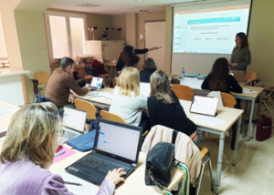 El Colegio de Farmacéuticos de Almería enseña a profesionales a usar AxónFarma